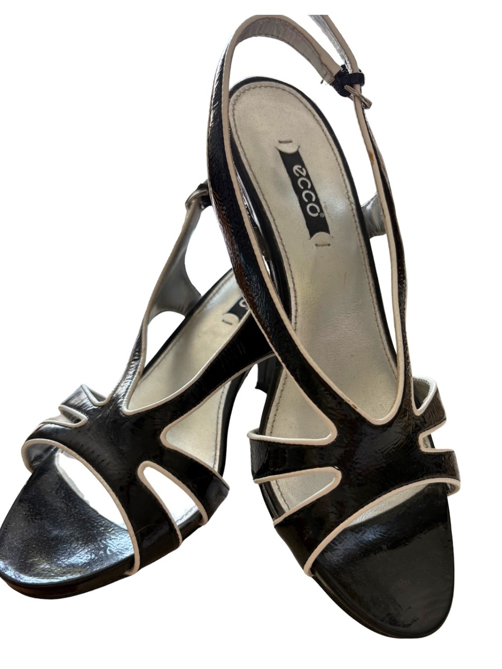 ECCO Black Patent & Cream Contrast Slingback Heels Sandals Size 39 / US 8-8.5